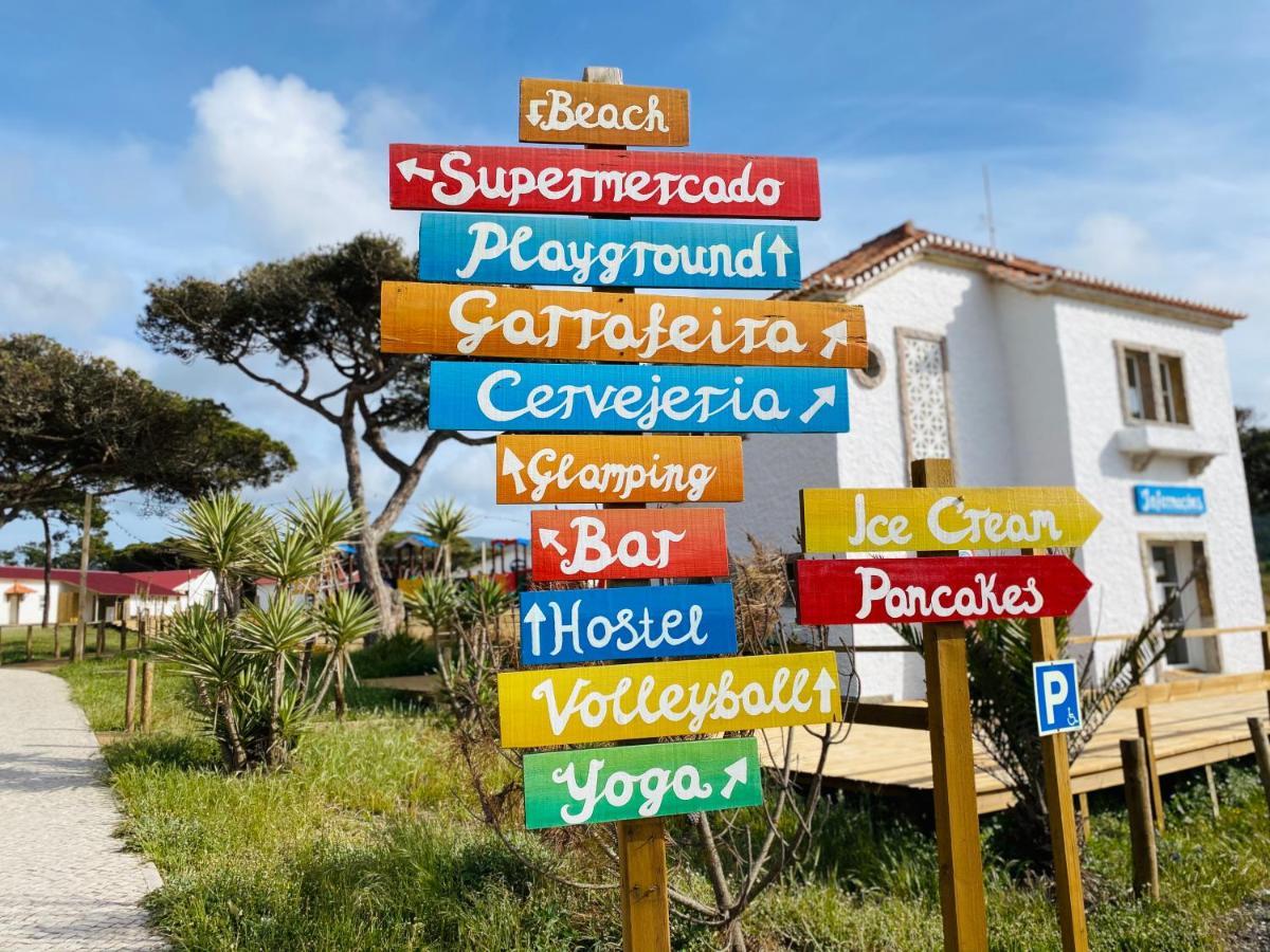 Oasis Backpackers Hostel Sintra Surf Colares Bagian luar foto