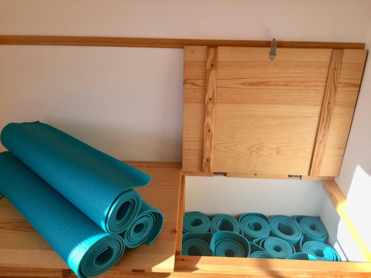 Oasis Backpackers Hostel Sintra Surf Colares Bagian luar foto