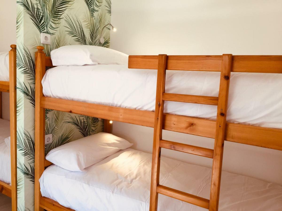 Oasis Backpackers Hostel Sintra Surf Colares Bagian luar foto