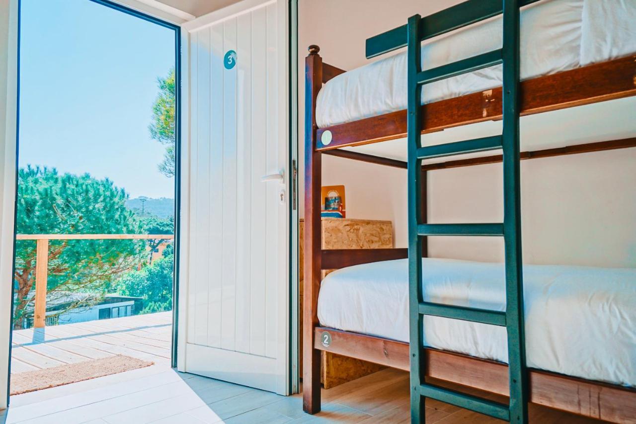 Oasis Backpackers Hostel Sintra Surf Colares Bagian luar foto