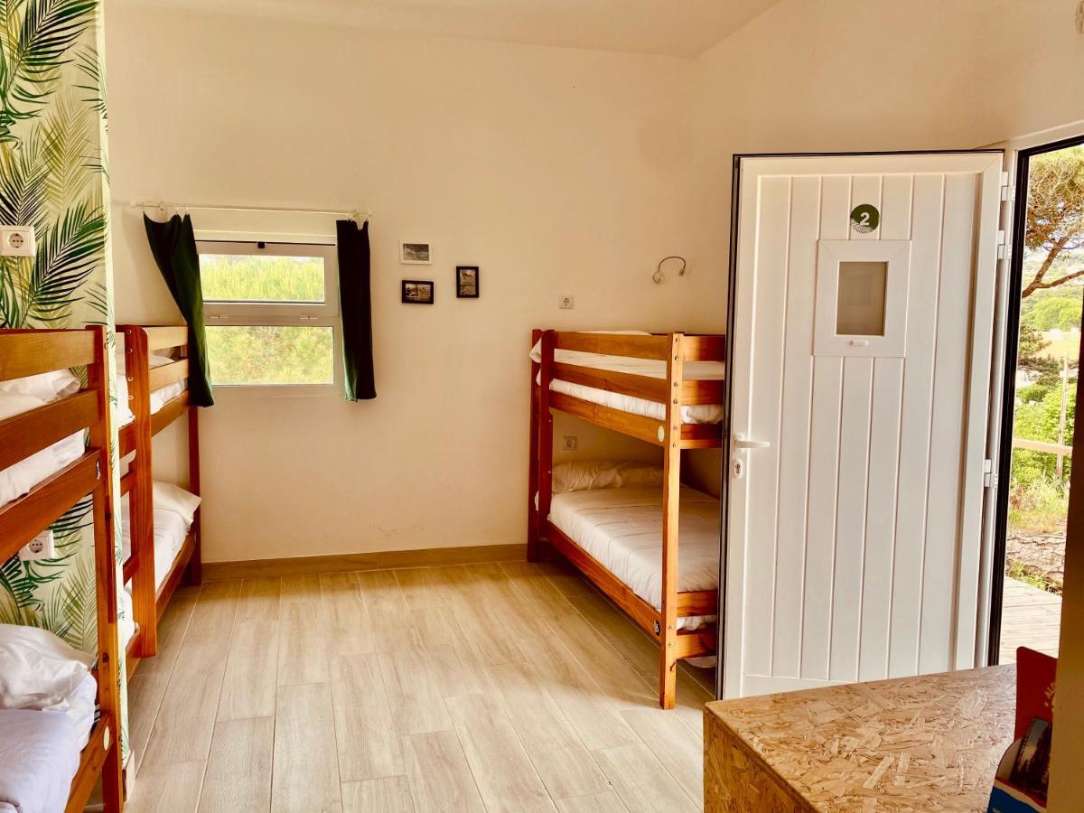 Oasis Backpackers Hostel Sintra Surf Colares Bagian luar foto