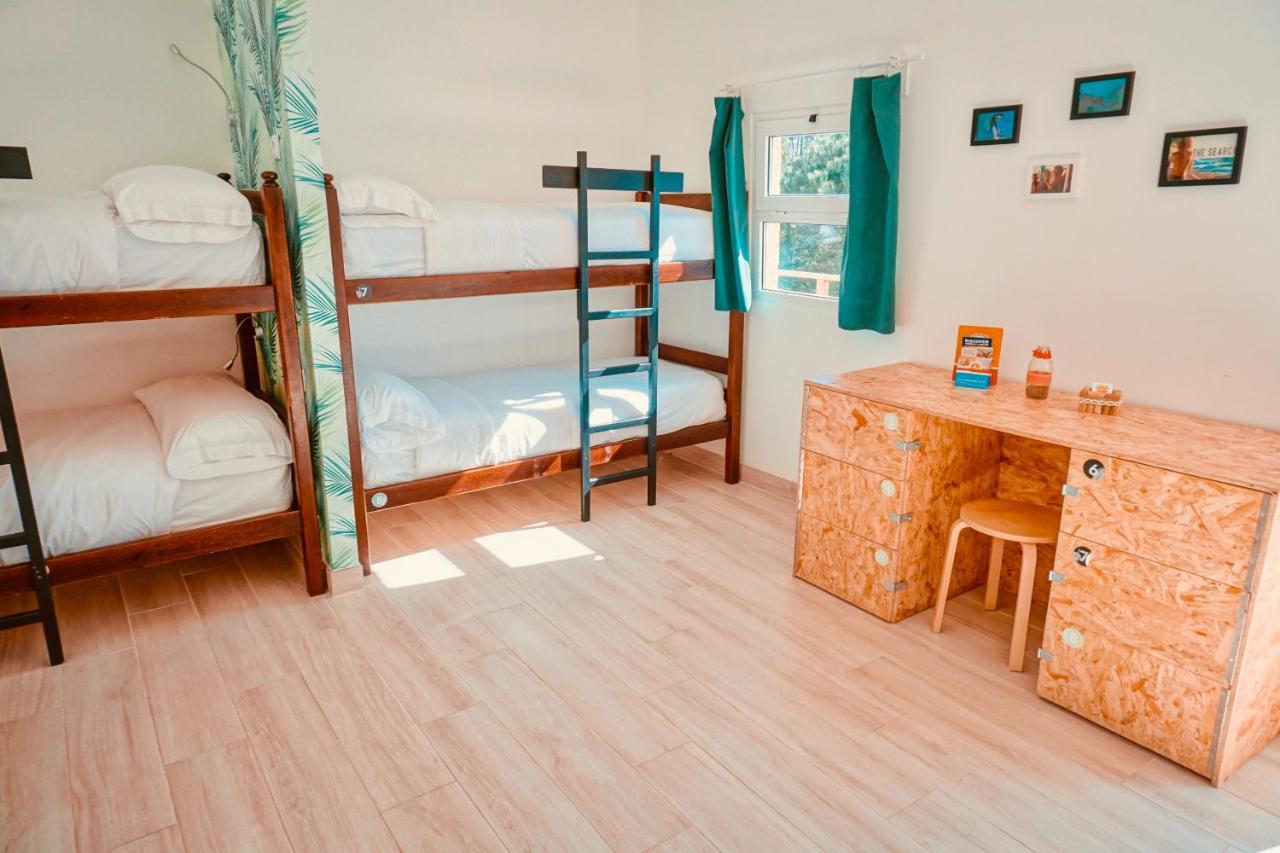 Oasis Backpackers Hostel Sintra Surf Colares Bagian luar foto
