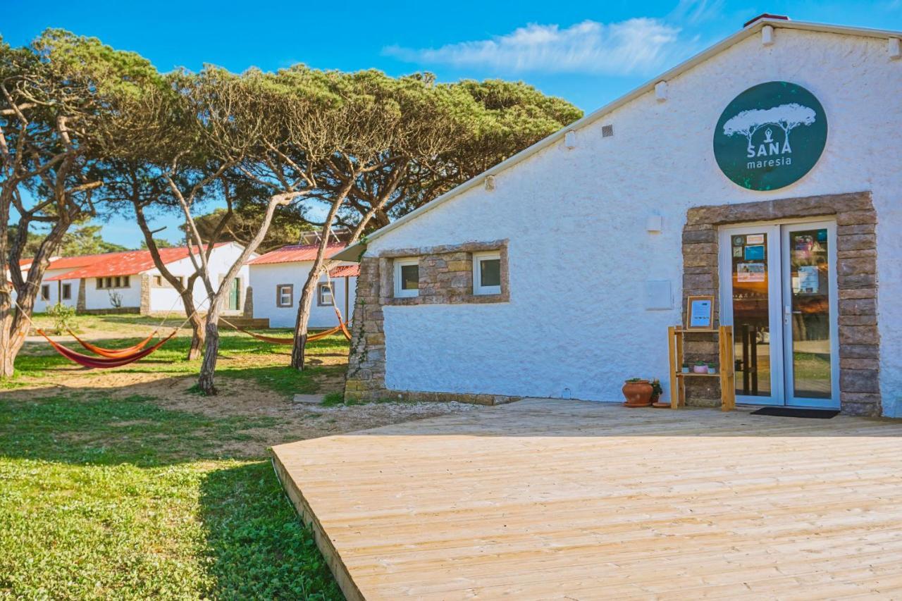 Oasis Backpackers Hostel Sintra Surf Colares Bagian luar foto
